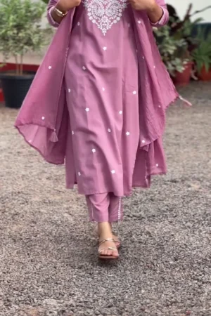 Floral Embroidered Thread Work Pure Cotton Kurta With Trousers & Dupatta