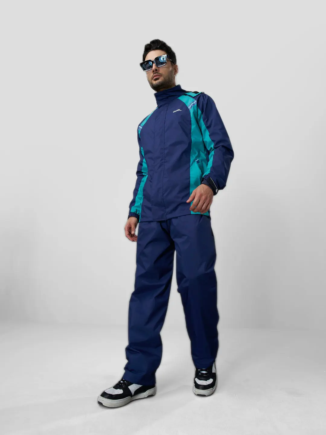 GO HIKE BLUE & GREEN RAINSUIT - Image 6