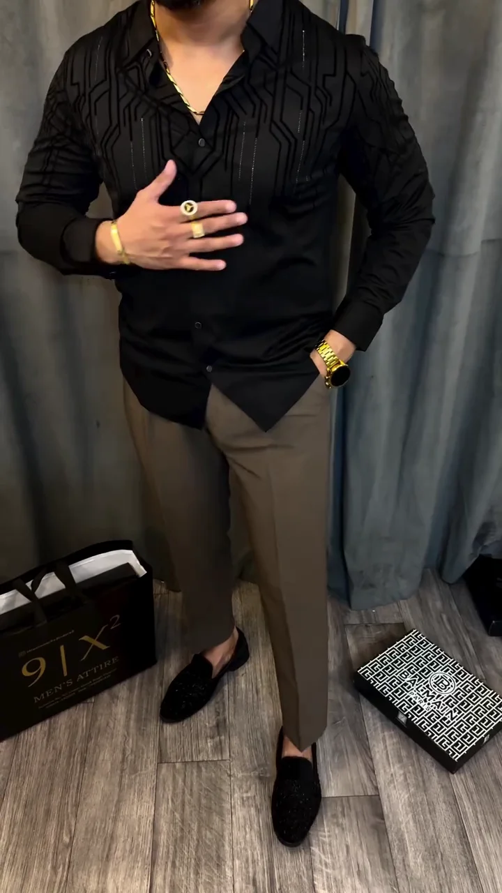 Men’s Contemporary Slim-Fit Shirt ★